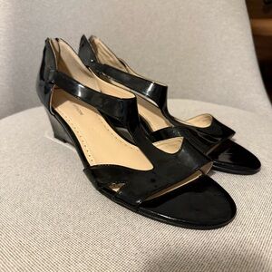 Adrienne Vittadini Black Wedge Sandals 11